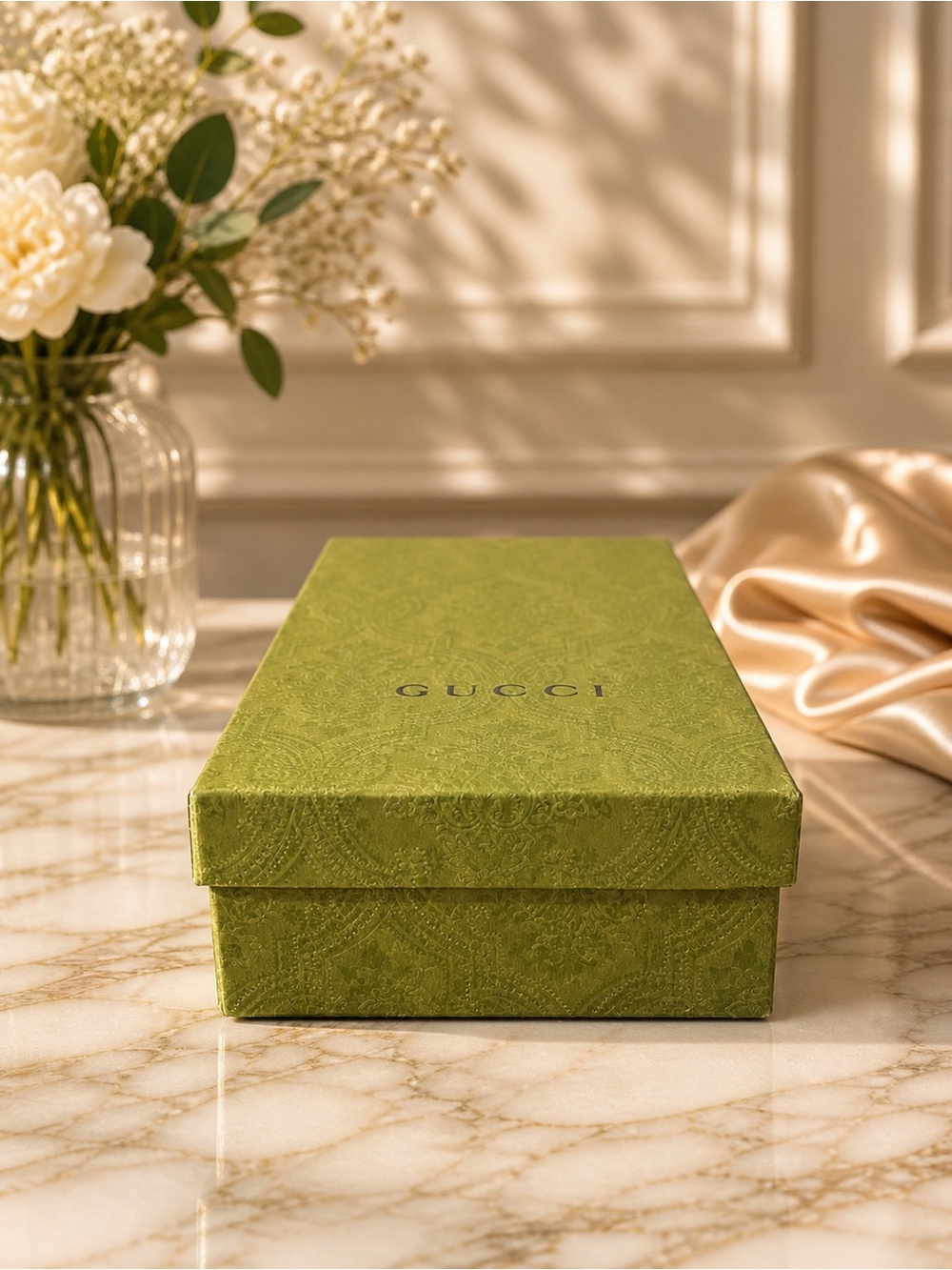 Gucci Green Embossed Logo Empty Gift Box Set w/ Envelope, Care Cards & Tissue - Picture 4 of 5